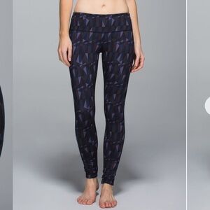 Lululemon‎ Wunder Under Pant Luon Stained Glass Love Nightfall Black Sz 2